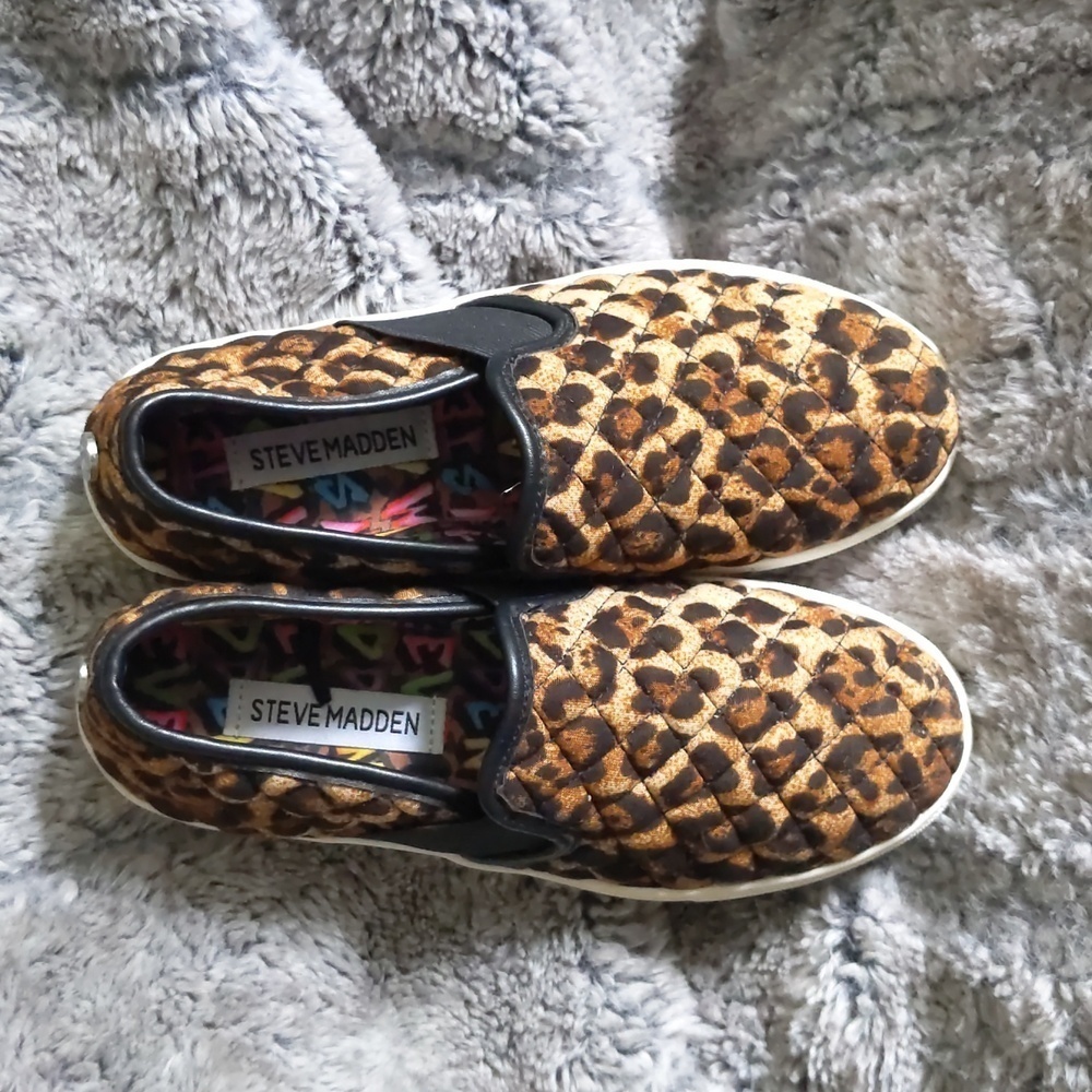 Girls' Steve Madden Slip-on sneakers sz 3​​​​ - Picture 3 of 5